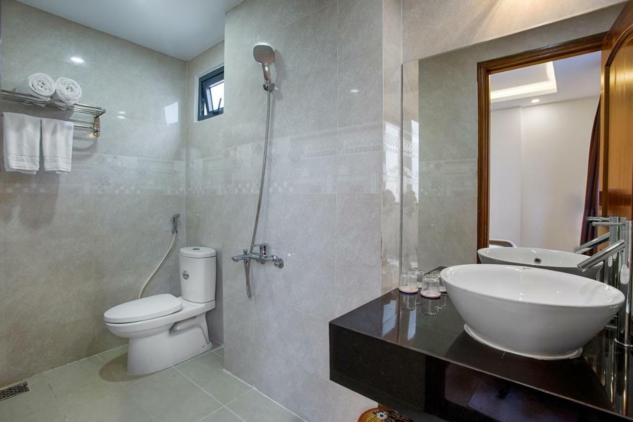 Sky Star Hotel Дананг Екстериор снимка