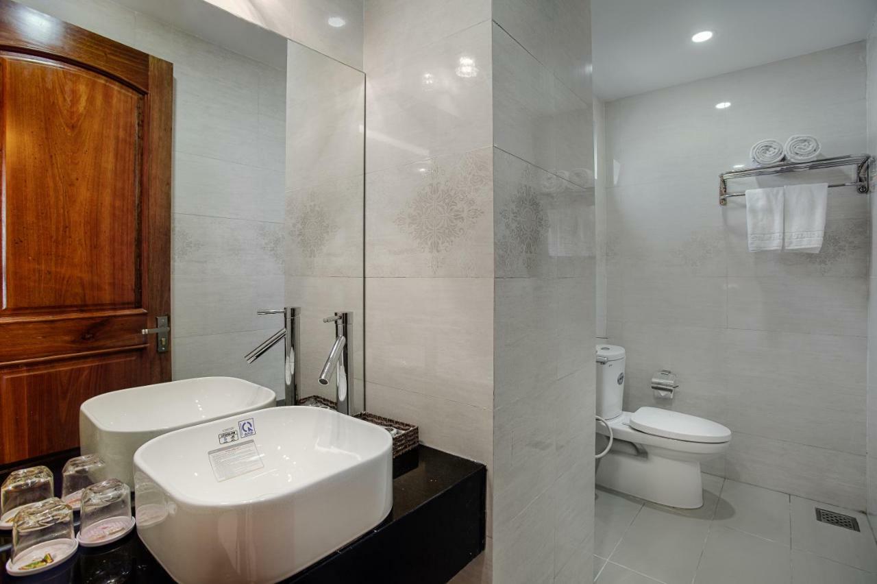 Sky Star Hotel Дананг Екстериор снимка